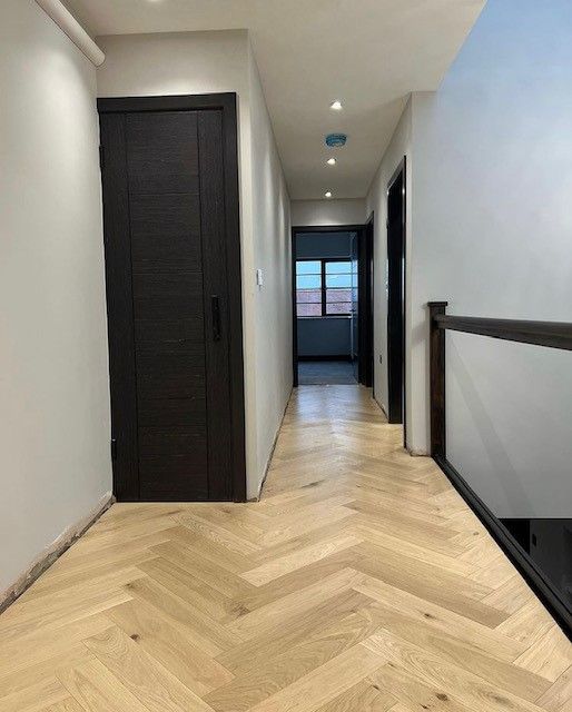 Brooks Floor Herringbone 15/4 x 120mm Smooth Matt Lacquered MultiPly 15mm Engineered Wood Flooring.