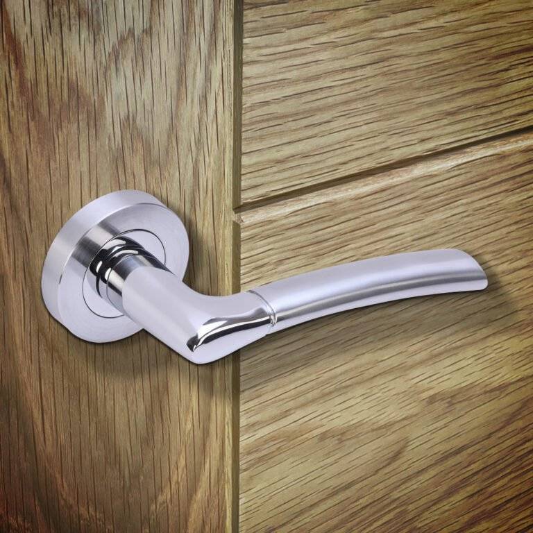 Drava Standard Door Handle Pack Chrome/Satin Chrome with 75mm Latch