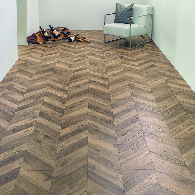 Kaindl FISHbone Oak Fortress Ashford Natural Touch 8mm Laminate Flooring