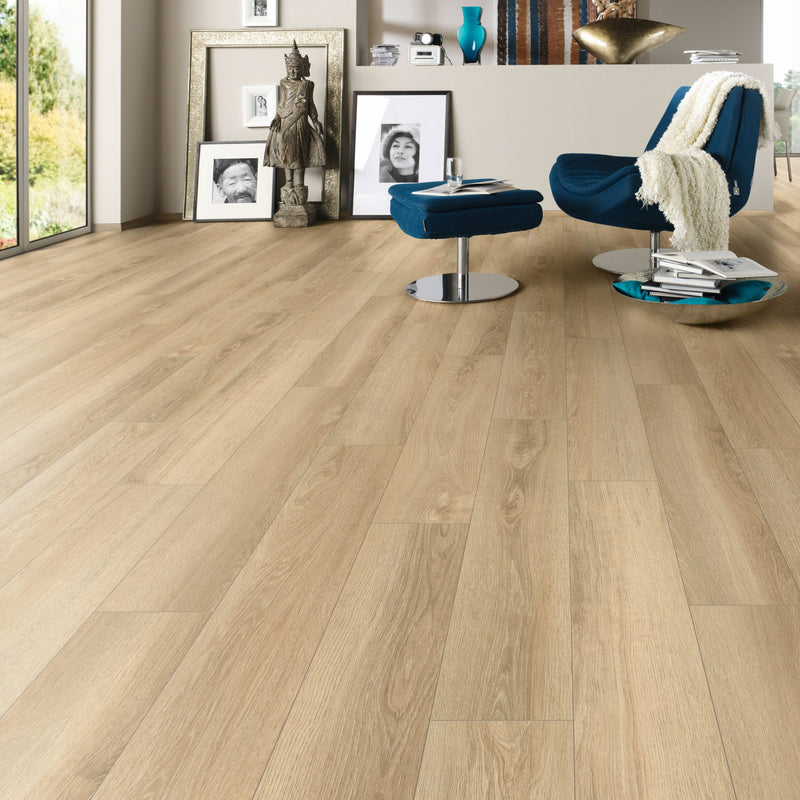 Krono Super Natural Classic Cashew Montreux Oak 8mm Laminate Flooring